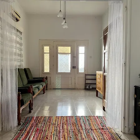 Hostel Old Limassol