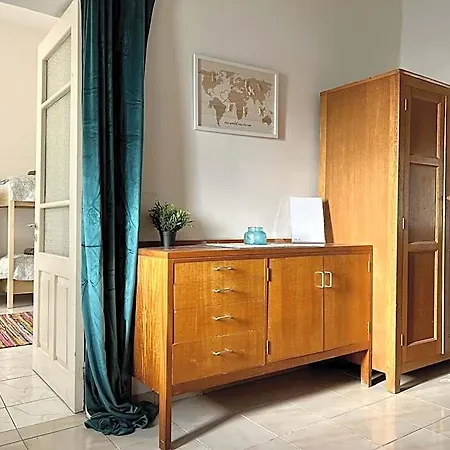 Hostel Old