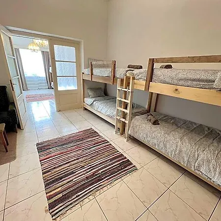 Hostel Old *